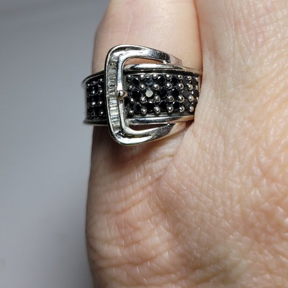 ๐ 14K White Gold Buckle Ring w/Diamonds - Picture 1 of 9